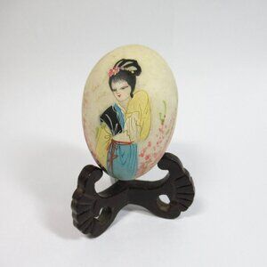 Vintage hand painted Japanese egg